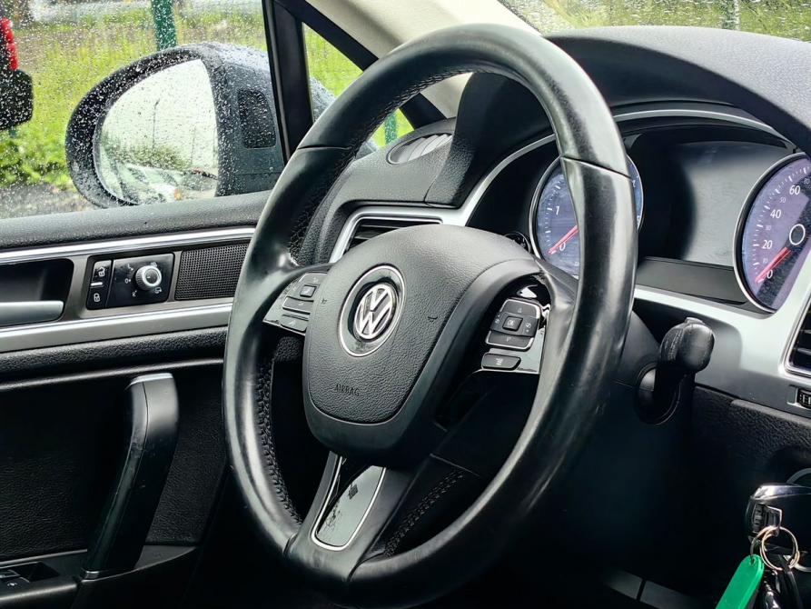 Volkswagen Touareg II Рестайлинг Санкт-Петербург  - изображение 11