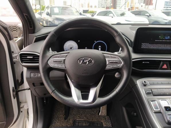 Hyundai Santa Fe IV Рестайлинг с пробегом 2021 года, цена 4 200 000 рублей, 65492 км, внедорожник, Автокод Объявления