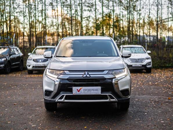 Mitsubishi Outlander III Рестайлинг 3 с пробегом 2019 года, цена 1 849 000 рублей, 138470 км, внедорожник, Автокод Объявления