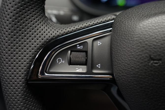 Skoda Octavia III (A7) Рестайлинг с пробегом 2019 года, цена 2 490 000 рублей, 102946 км, лифтбек, Автокод Объявления