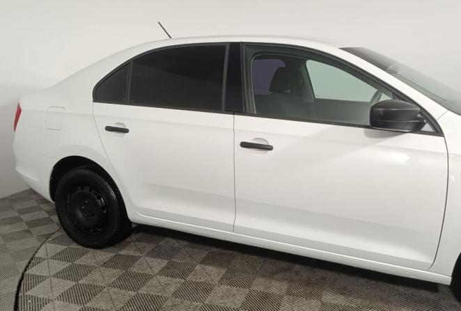 Skoda Rapid I с пробегом 2015 года, цена 930 000 рублей, 236000 км, лифтбек, Автокод Объявления