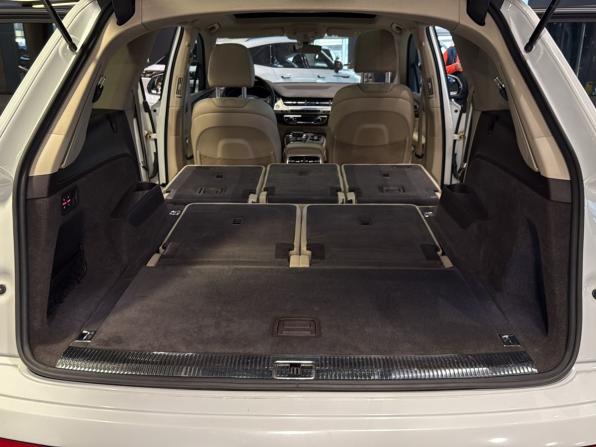 Audi Q7 II (4M) с пробегом 2017 года, цена 2 799 000 рублей, 247265 км, внедорожник, Автокод Объявления