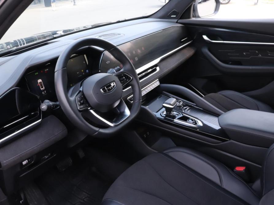 Geely Monjaro I Москва  - изображение 14