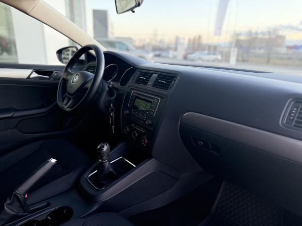 Volkswagen Jetta VI Рестайлинг с пробегом 2016 года, цена 1 390 000 рублей, 93950 км, седан, Автокод Объявления
