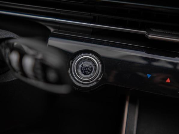 Omoda C5 I с пробегом 2023 года, цена 1 599 000 рублей, 78928 км, внедорожник, Автокод Объявления