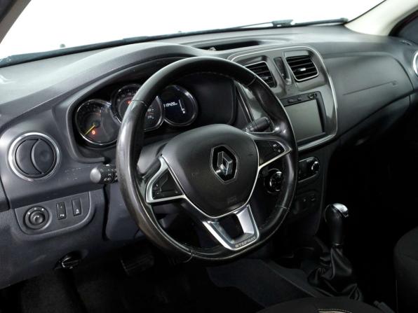 Renault Logan II Рестайлинг с пробегом 2018 года, цена 777 777 рублей, 313420 км, седан, Автокод Объявления