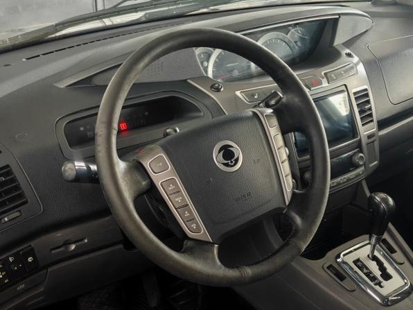 SsangYong Stavic с пробегом 2013 года, цена 1 295 000 рублей, 207000 км, минивэн, Автокод Объявления