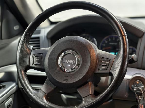 Jeep Grand Cherokee III (WK) с пробегом 2006 года, цена 4 000 000 рублей, 190828 км, внедорожник, Автокод Объявления