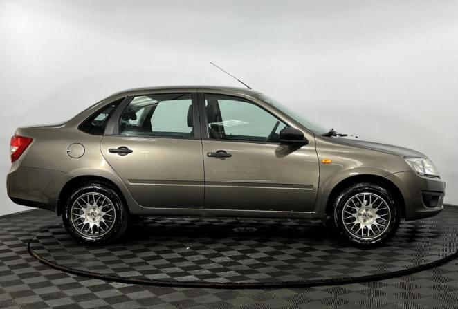 Lada (ВАЗ) Granta I с пробегом 2016 года, цена 610 000 рублей, 134001 км, седан, Автокод Объявления