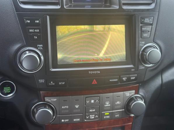 Toyota Highlander II (XU40) Рестайлинг с пробегом 2010 года, цена 1 950 000 рублей, 199834 км, внедорожник, Автокод Объявления