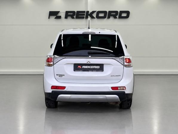 Mitsubishi Outlander III Рестайлинг с пробегом 2014 года, цена 1 199 000 рублей, 247706 км, внедорожник, Автокод Объявления