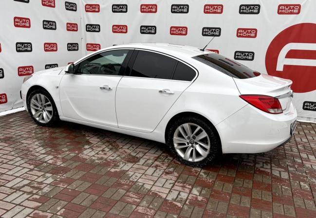 Opel Insignia I Рестайлинг с пробегом 2013 года, цена 699 990 рублей, 205000 км, седан, Автокод Объявления