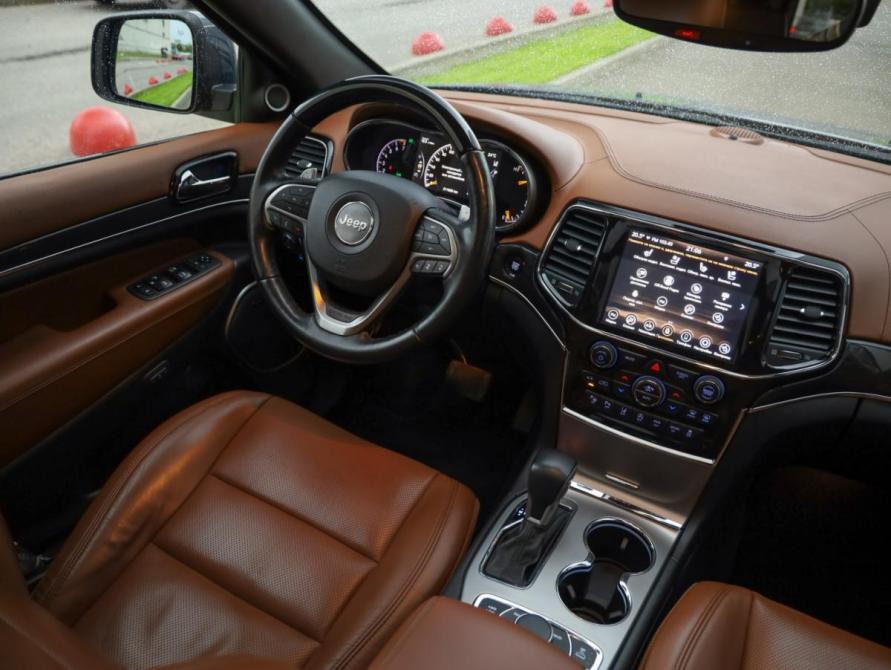 Jeep Grand Cherokee IV (WK2) Рестайлинг Санкт-Петербург  - изображение 12