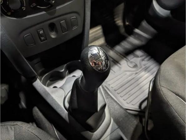Renault Sandero II с пробегом 2016 года, цена 880 000 рублей, 63500 км, хэтчбек, Автокод Объявления