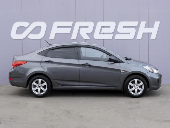 Hyundai Solaris I с пробегом 2013 года, цена 859 000 рублей, 122185 км, седан, Автокод Объявления