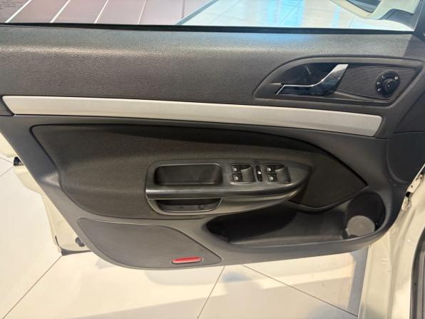 Skoda Octavia II (A5) Рестайлинг с пробегом 2011 года, цена 699 000 рублей, 300000 км, лифтбек, Автокод Объявления