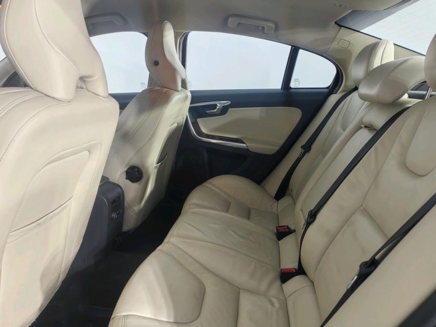 Volvo S60 II Рестайлинг Санкт-Петербург  - изображение 20