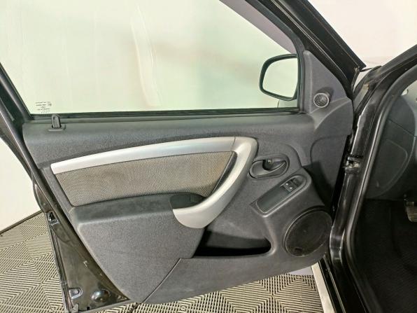 Renault Duster I с пробегом 2013 года, цена 925 000 рублей, 147000 км, внедорожник, Автокод Объявления