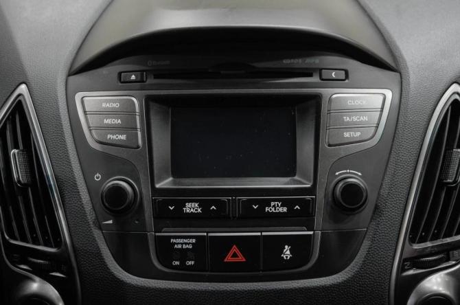 Hyundai ix35 I Рестайлинг с пробегом 2015 года, цена 1 599 000 рублей, 146932 км, внедорожник, Автокод Объявления