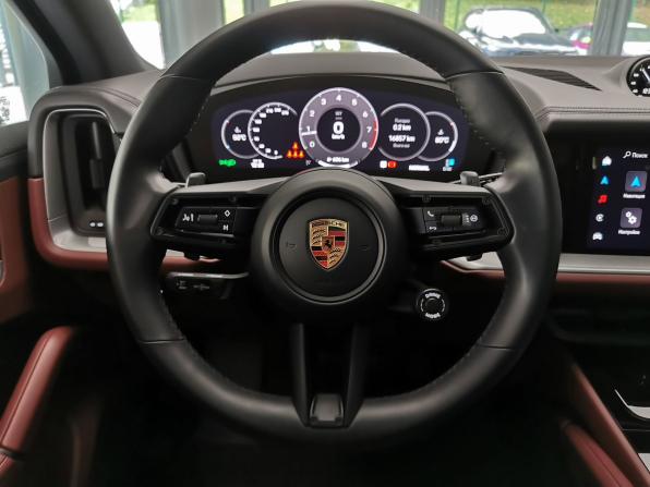 Porsche Cayenne III Рестайлинг с пробегом 2024 года, цена 14 900 000 рублей, 16857 км, внедорожник, Автокод Объявления