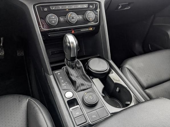 Volkswagen Teramont I Рестайлинг с пробегом 2021 года, цена 3 995 000 рублей, 86270 км, внедорожник, Автокод Объявления