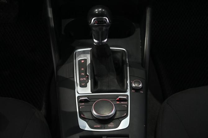 Audi A3 III (8V) с пробегом 2013 года, цена 1 175 000 рублей, 197000 км, хэтчбек, Автокод Объявления