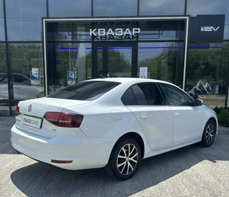 Volkswagen Jetta VI Рестайлинг Краснодар  - изображение 7