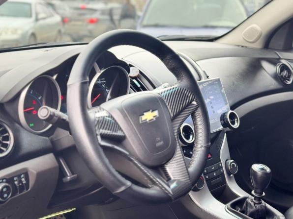 Chevrolet Cruze I Рестайлинг с пробегом 2013 года, цена 699 000 рублей, 235940 км, хэтчбек, Автокод Объявления