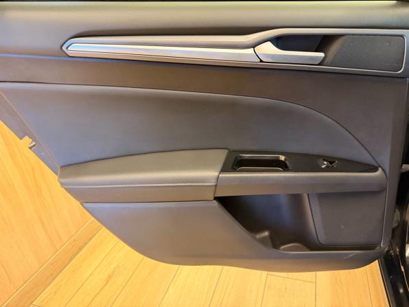 Ford Mondeo V с пробегом 2018 года, цена 1 549 000 рублей, 150000 км, седан, Автокод Объявления