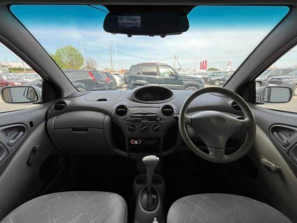 Toyota Platz с пробегом 2000 года, цена 299 900 рублей, 294091 км, седан, Автокод Объявления