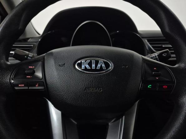 Kia Rio III с пробегом 2013 года, цена 820 000 рублей, 130300 км, седан, Автокод Объявления