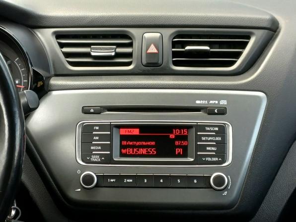 Kia Rio III Рестайлинг с пробегом 2015 года, цена 1 139 000 рублей, 120627 км, хэтчбек, Автокод Объявления