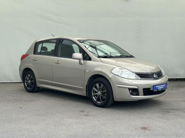Nissan Tiida I Рестайлинг с пробегом 2010 года, цена 700 000 рублей, 142722 км, хэтчбек, Автокод Объявления