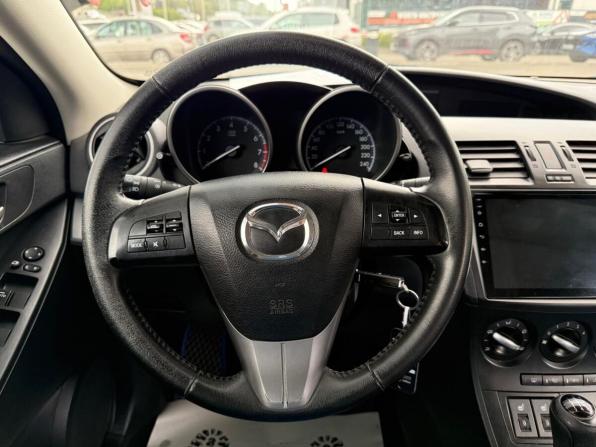 Mazda 3 II (BL) Рестайлинг с пробегом 2012 года, цена 935 000 рублей, 62603 км, седан, Автокод Объявления