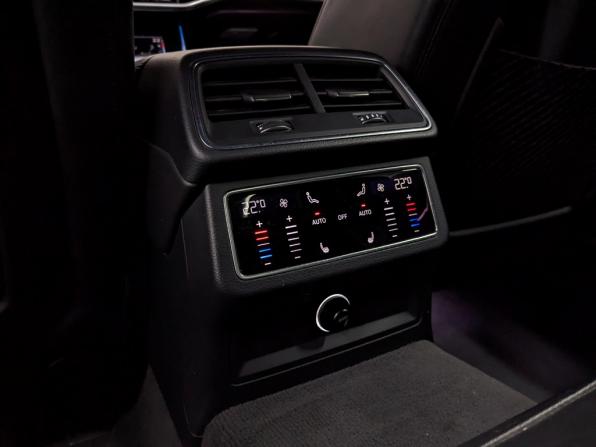 Audi A6 V (C8) с пробегом 2018 года, цена 3 480 000 рублей, 122223 км, седан, Автокод Объявления
