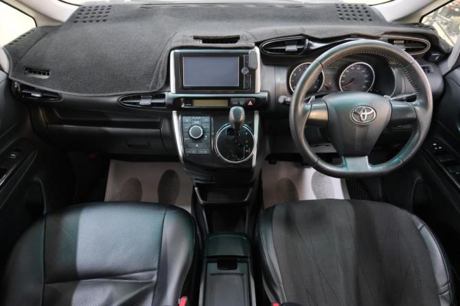 Toyota Wish II Рестайлинг с пробегом 2012 года, цена 1 529 000 рублей, 164000 км, минивэн, Автокод Объявления