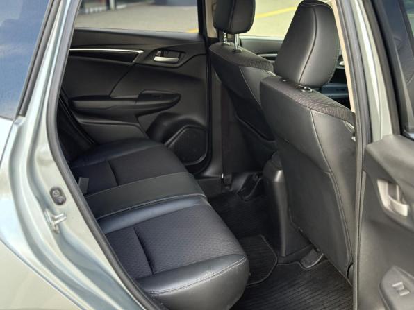 Honda Fit III с пробегом 2013 года, цена 932 000 рублей, 138568 км, хэтчбек, Автокод Объявления
