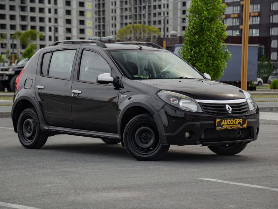 Renault Sandero I Тюмень  - изображение 1