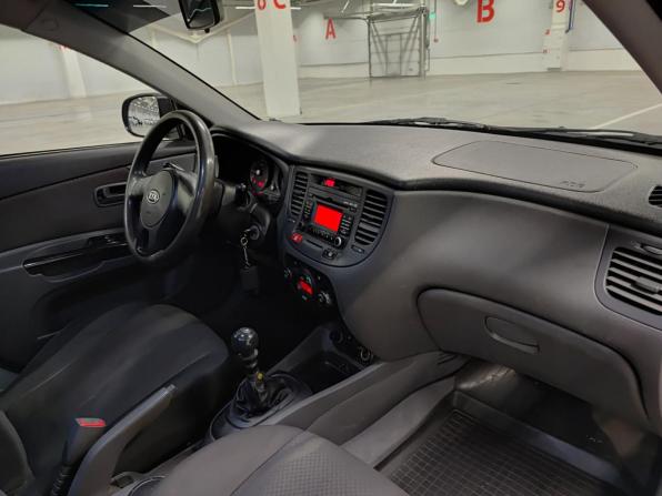 Kia Rio II Рестайлинг с пробегом 2010 года, цена 590 000 рублей, 251901 км, седан, Автокод Объявления