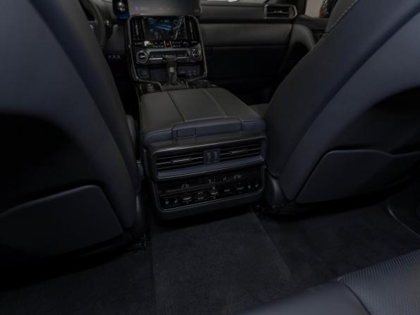 Lexus LX IV с пробегом 2025 года, цена 18 350 000 рублей, 5 км, внедорожник, Автокод Объявления