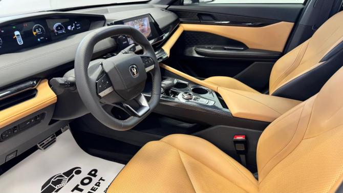 Changan UNI-V I с пробегом 2023 года, цена 1 990 000 рублей, 46618 км, лифтбек, Автокод Объявления