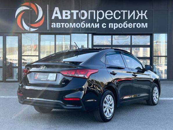 Hyundai Solaris II с пробегом 2019 года, цена 1 350 000 рублей, 146665 км, седан, Автокод Объявления