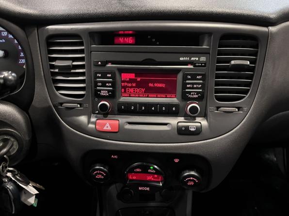 Kia Rio II Рестайлинг с пробегом 2011 года, цена 490 000 рублей, 242792 км, хэтчбек, Автокод Объявления