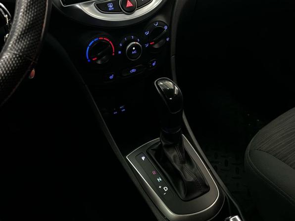 Hyundai Solaris I Рестайлинг с пробегом 2014 года, цена 1 100 000 рублей, 89500 км, седан, Автокод Объявления