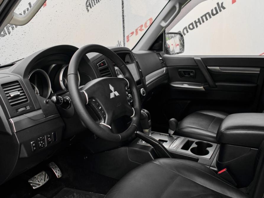 Mitsubishi Pajero IV Рестайлинг 1 Екатеринбург  - изображение 10