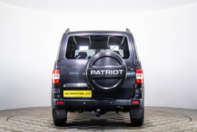 УАЗ Patriot I Рестайлинг 2 с пробегом 2015 года, цена 859 000 рублей, 109000 км, внедорожник, Автокод Объявления