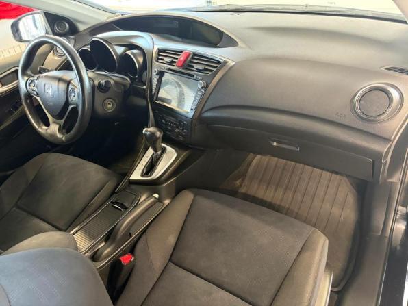 Honda Civic IX с пробегом 2012 года, цена 972 720 рублей, 186000 км, хэтчбек, Автокод Объявления