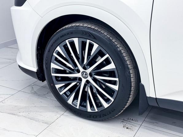 Lexus RX V с пробегом 2024 года, цена 10 999 000 рублей, 12 км, внедорожник, Автокод Объявления
