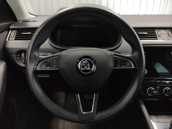 Skoda Octavia III (A7) Рестайлинг с пробегом 2019 года, цена 1 970 000 рублей, 95952 км, лифтбек, Автокод Объявления