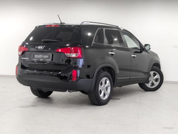 Kia Sorento II Рестайлинг с пробегом 2017 года, цена 1 820 000 рублей, 117459 км, внедорожник, Автокод Объявления